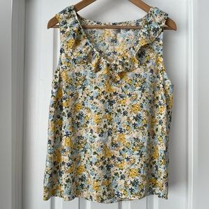 Lauren Conrad LC Floral Ruffle Neck Blouse – Size M